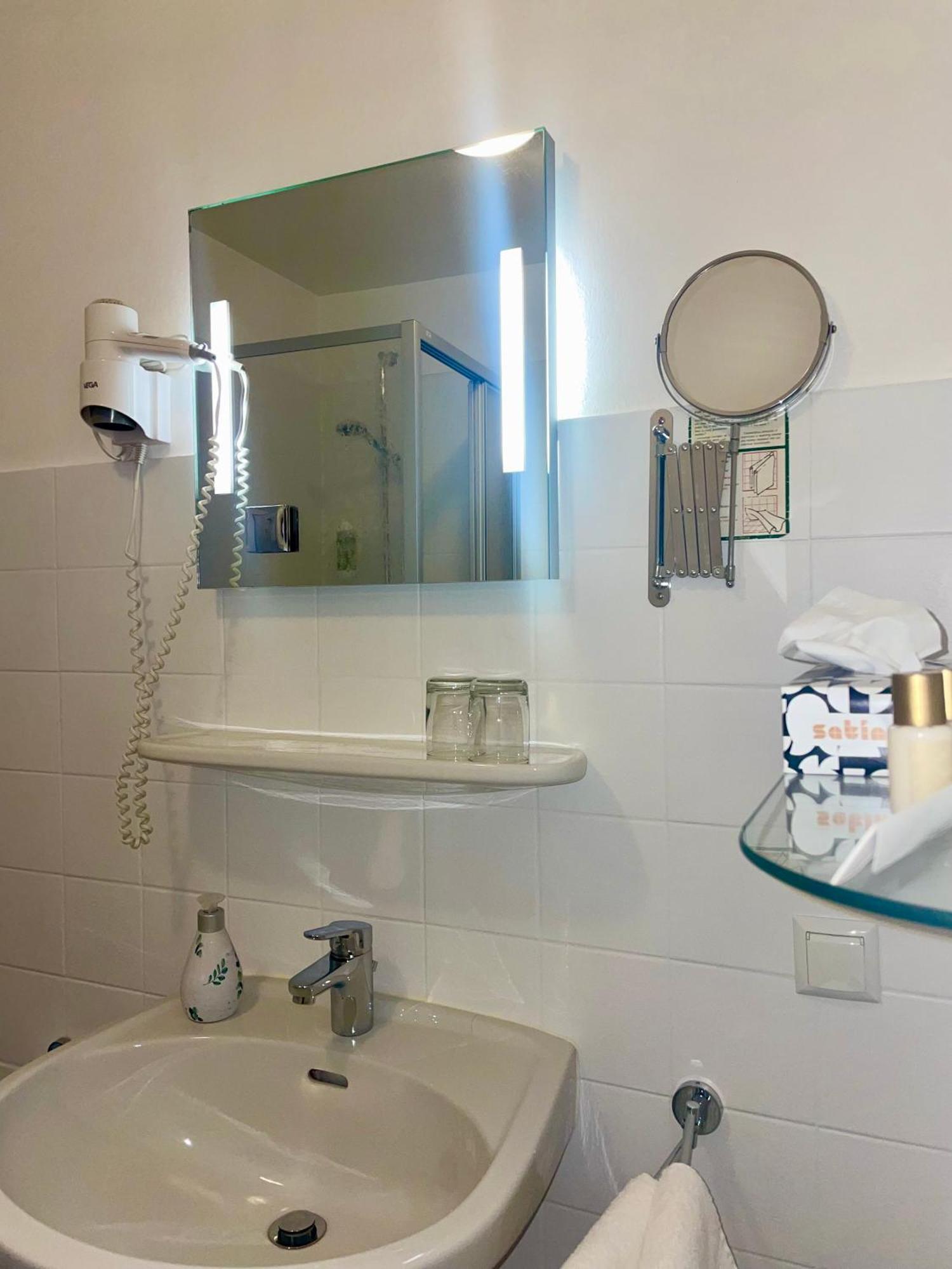 Hotel-Pension Hommen Koblenz  Ngoại thất bức ảnh