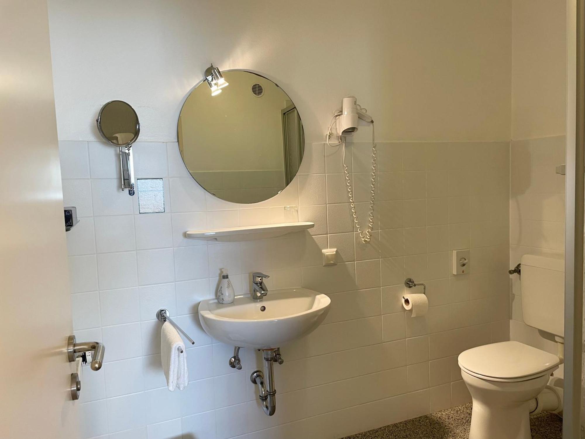 Hotel-Pension Hommen Koblenz  Ngoại thất bức ảnh