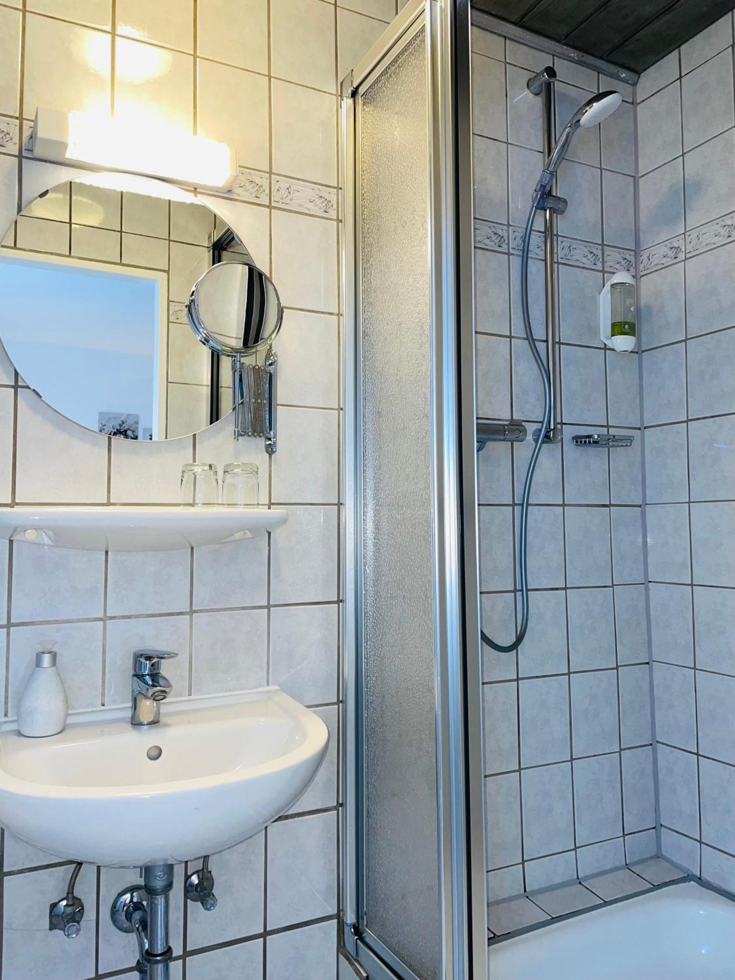 Hotel-Pension Hommen Koblenz  Ngoại thất bức ảnh